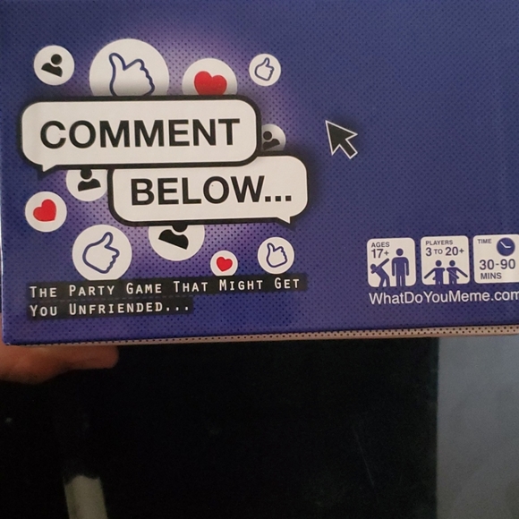Commen Below Party Game - Picture 2 of 7